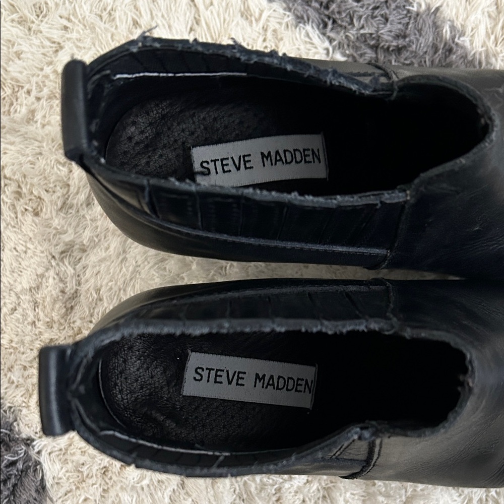 Steve Madden Black Ankle Boots - Picture 7 of 7